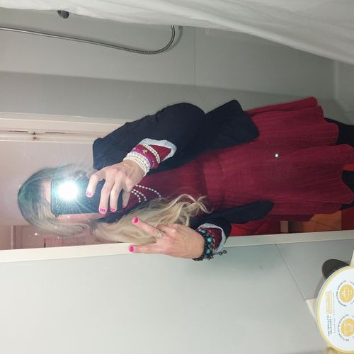 Lauralovesux MYM