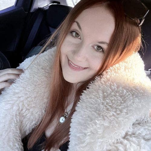 Ananaastasia MYM