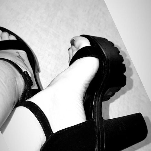 Pearlfeet_ MYM