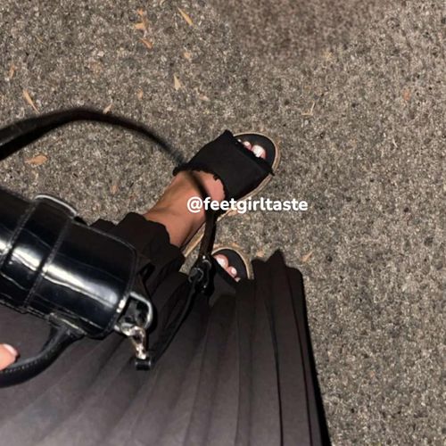 Feetgirltaste MYM