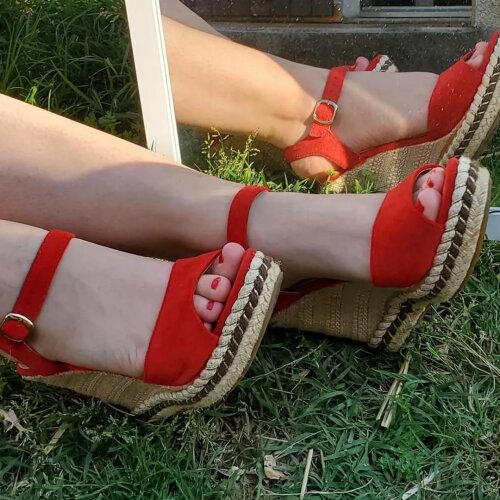 _petitspiedss1 MYM