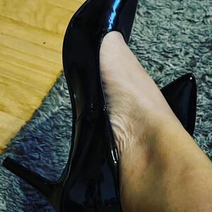 0_0happy_feet mym