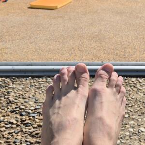 3fillesx2pieds mym