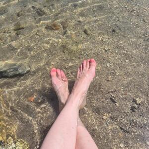 3fillesx2pieds mym