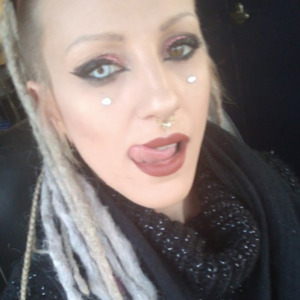 Acd_queen mym