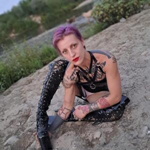 Acd_queen mym
