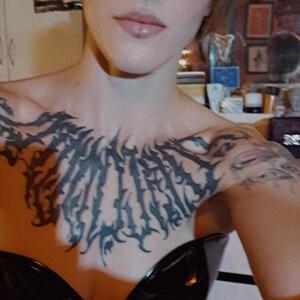 Acd_queen mym