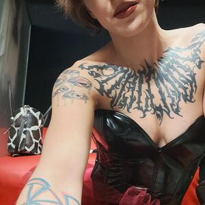 Acd_queen mym