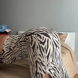 Adriana_gomez_ mym