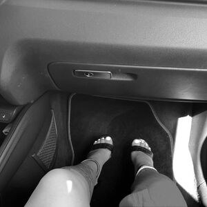 Alexandra_picfoot mym