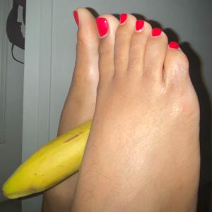 Alhana_feet mym