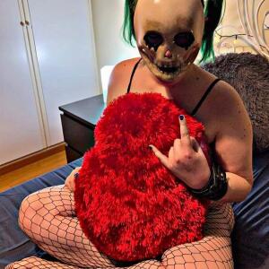 Alice_in_horror_wonderland mym