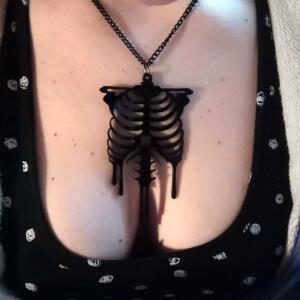 Alice_in_horror_wonderland mym