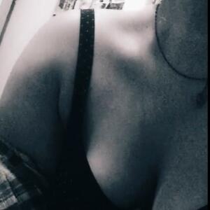 Alma_ass mym
