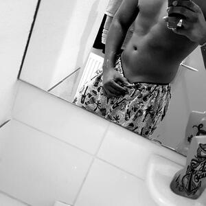 Alpha_black mym