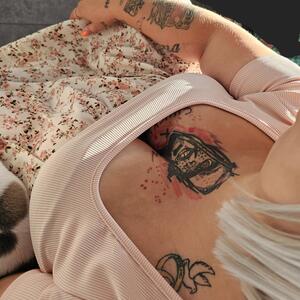 Alyson_hot mym