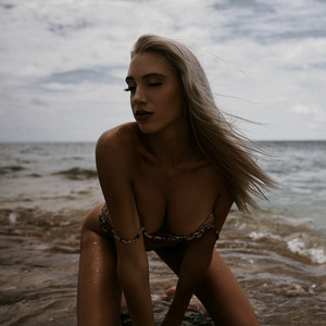 Amy_firestone mym