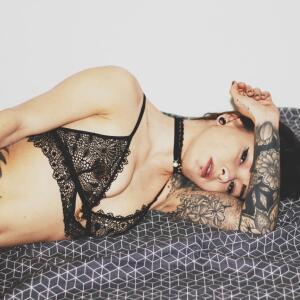 Angela_dollz mym