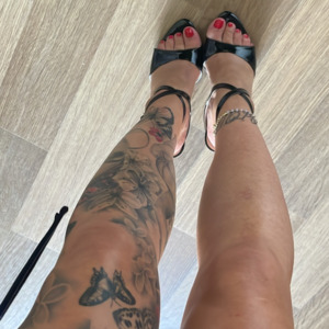 Angelabella_off mym