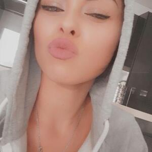 Angelina_25 mym