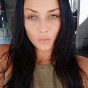 Angelina_25 mym