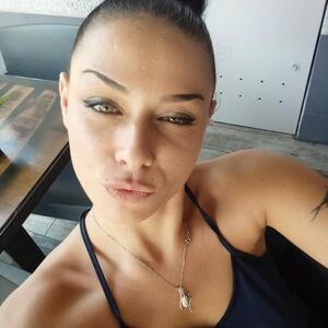 Angelina_25 mym