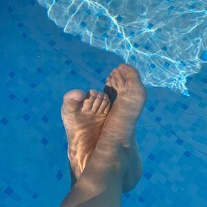 Angert_feet mym