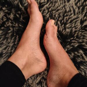 Anna_s_feet mym