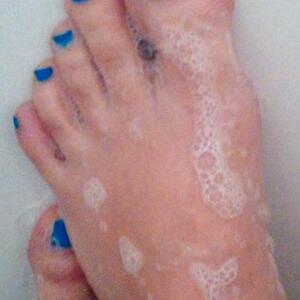 Anne_love_feet mym