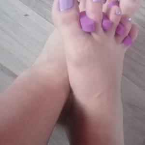Anne_love_feet mym