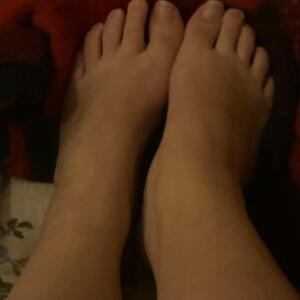 Arianefeetsforyou mym