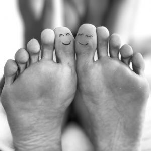 Artistic_pretty_feet mym