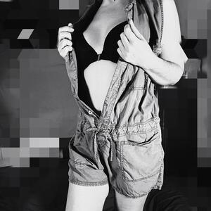 Aurelie39nude mym