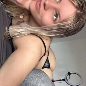 Aurore-offi mym