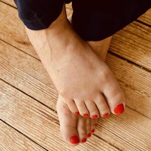 Aux-pieds-d-ava mym