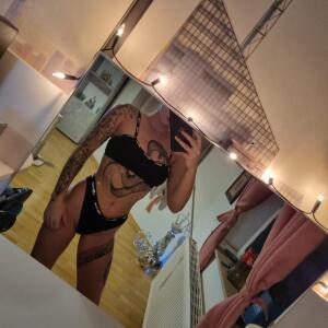 BadGirlxx2000 mym