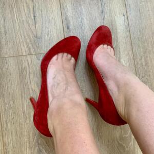 Barbara_feet mym