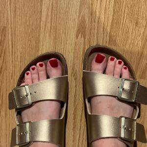 Beautiful_pieds_enjoy mym