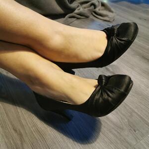 Beauty_feet_prof mym