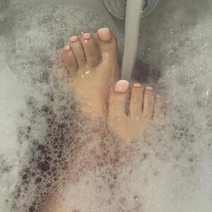 Beautyfull_feet_french mym
