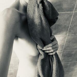 Bella_83 mym