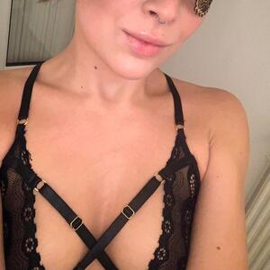 Belle_masquee_off mym