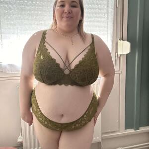 Bettyboobs_bbw mym