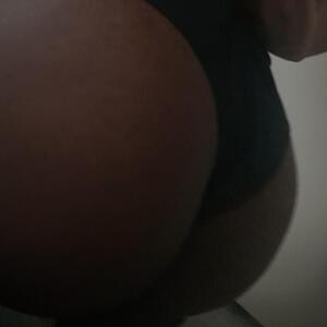 Black-babe_s mym