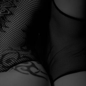 Black_kiss mym