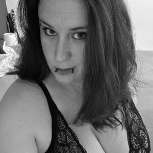 Black_kitty90 mym