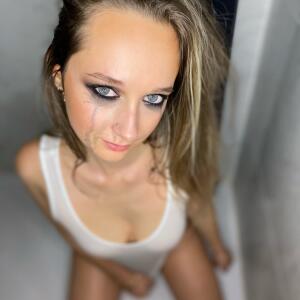 Blondedouce mym