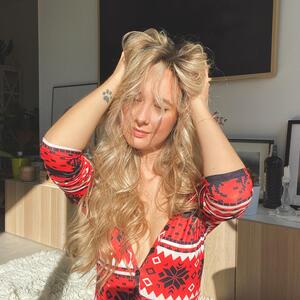 Blondedouce mym