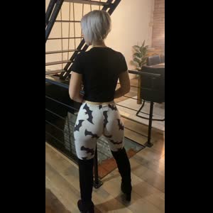 Blondie_tiffany mym