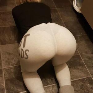 Blondie_tiffany mym